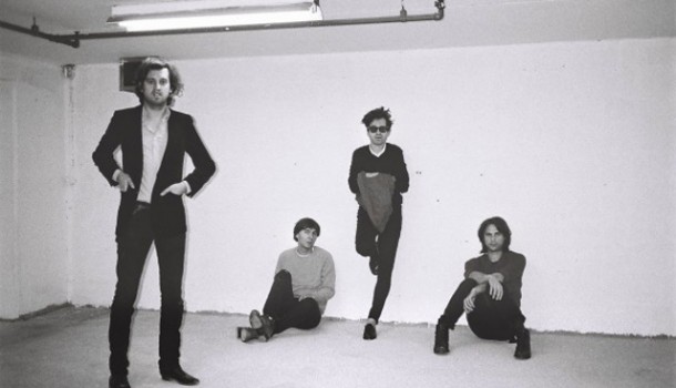 « Trying To Be Cool », le nouveau clip de Phoenix