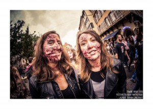 Filles maquillées en zombie au Zombie Walk de Strasbourg